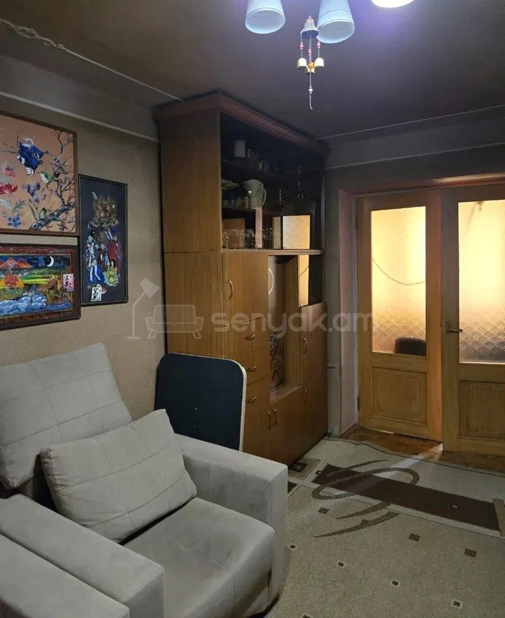 2 Սենյականոց Բնակարան Քարե Շենքում, 53քմ, 5/5 հարկ, Նորմալ Վիճակում