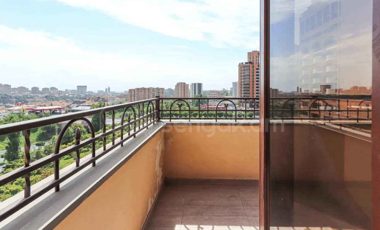 4 Սենյականոց Բնակարան Նորակառույցում, 137քմ, 7/16 հարկ, Դիզայներական Վերանորոգված, Կահավորված, Արևկող