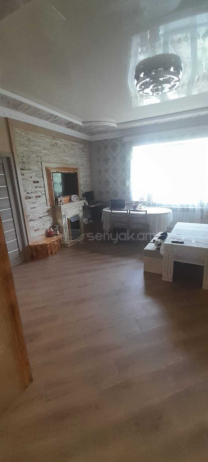 6 Սենյականոց Սեփական Տուն, 200քմ, Նորմալ Վիճակում