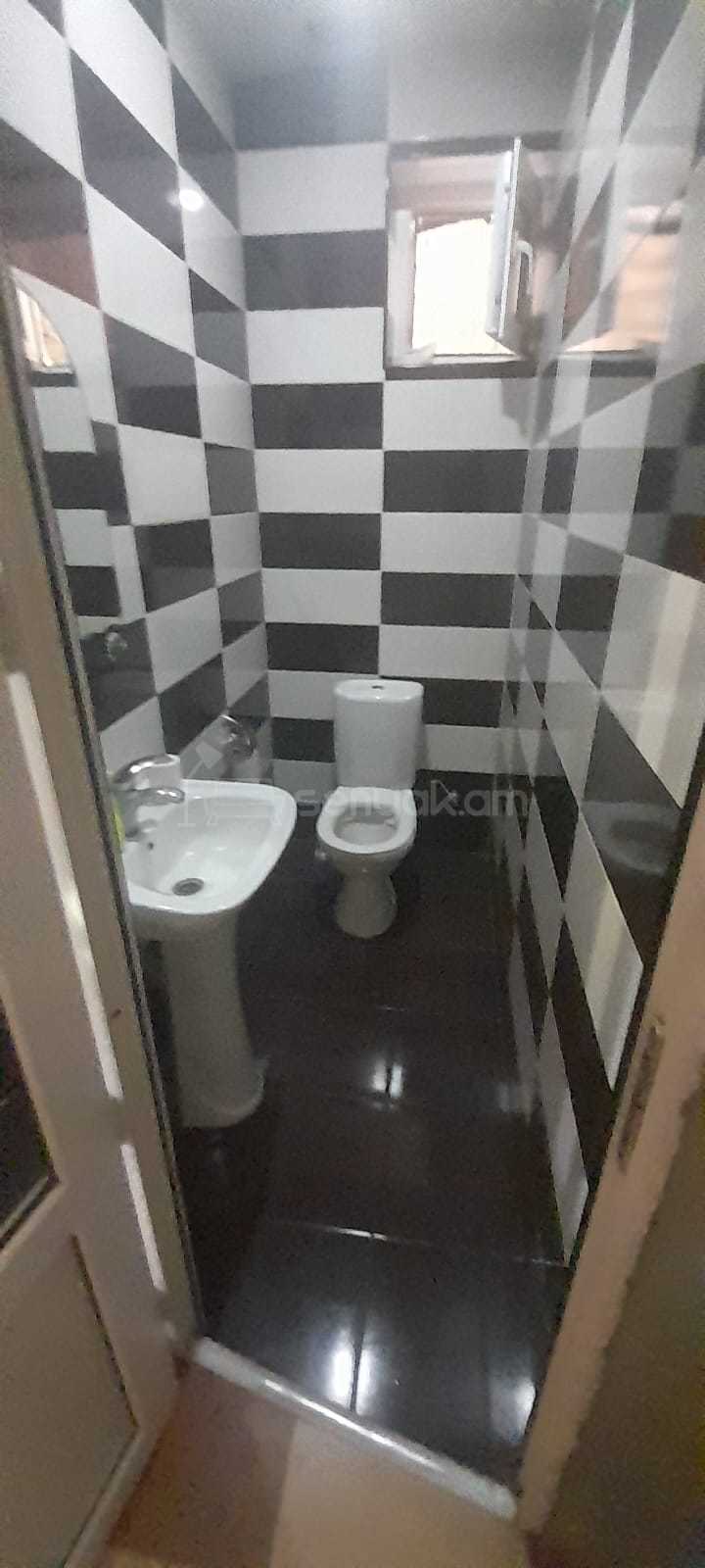 6 Սենյականոց Սեփական Տուն, 200քմ, Նորմալ Վիճակում