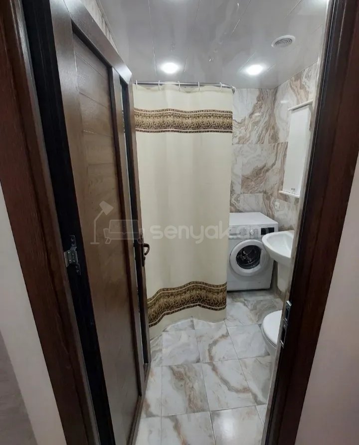 2 Սենյականոց Բնակարան Քարե Շենքում, 40քմ, 3/4 հարկ, Դիզայներական Վերանորոգված, Կահավորված