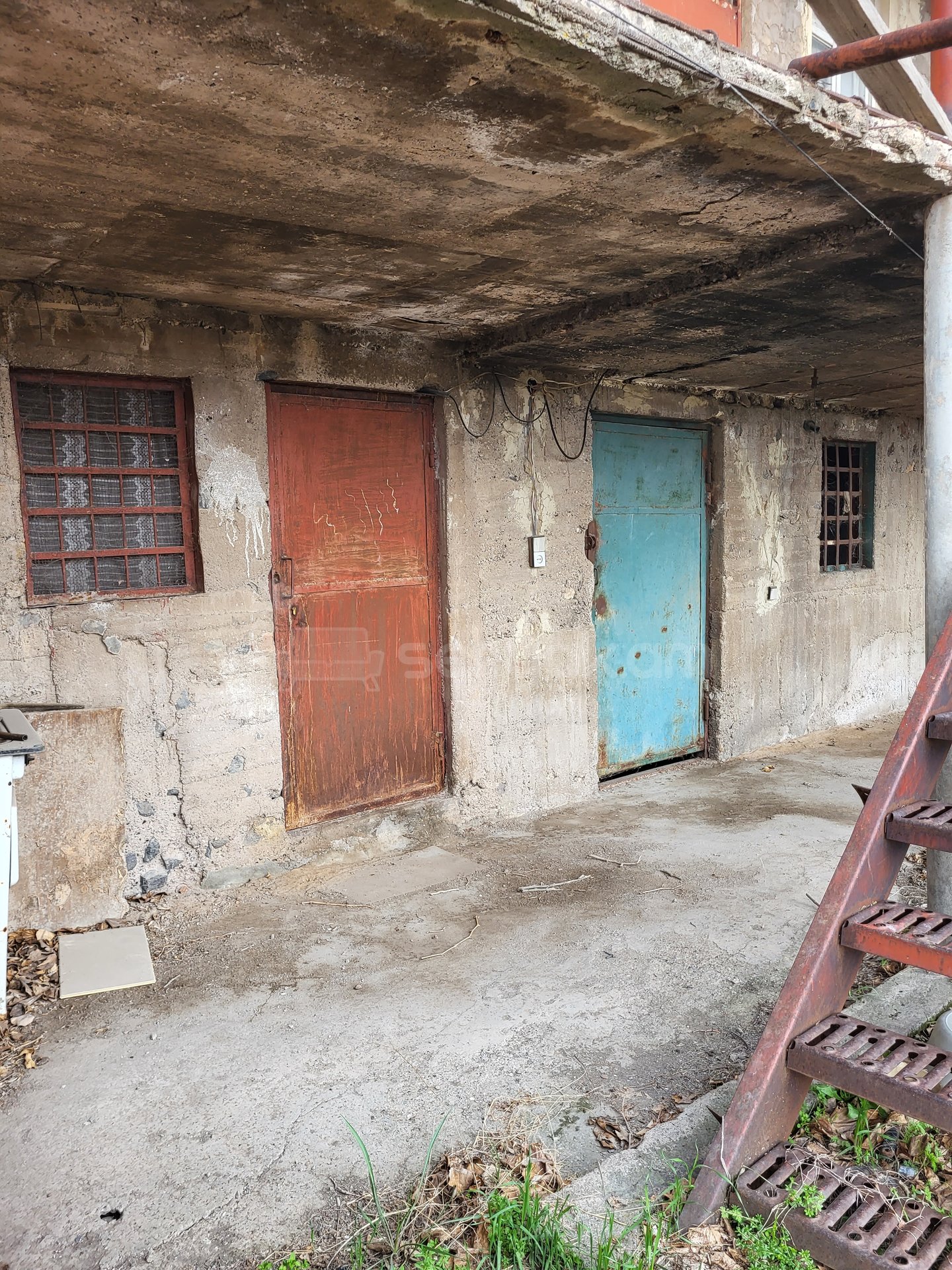 2 Սենյականոց Ամառանոց, 129քմ, Լողավազանով