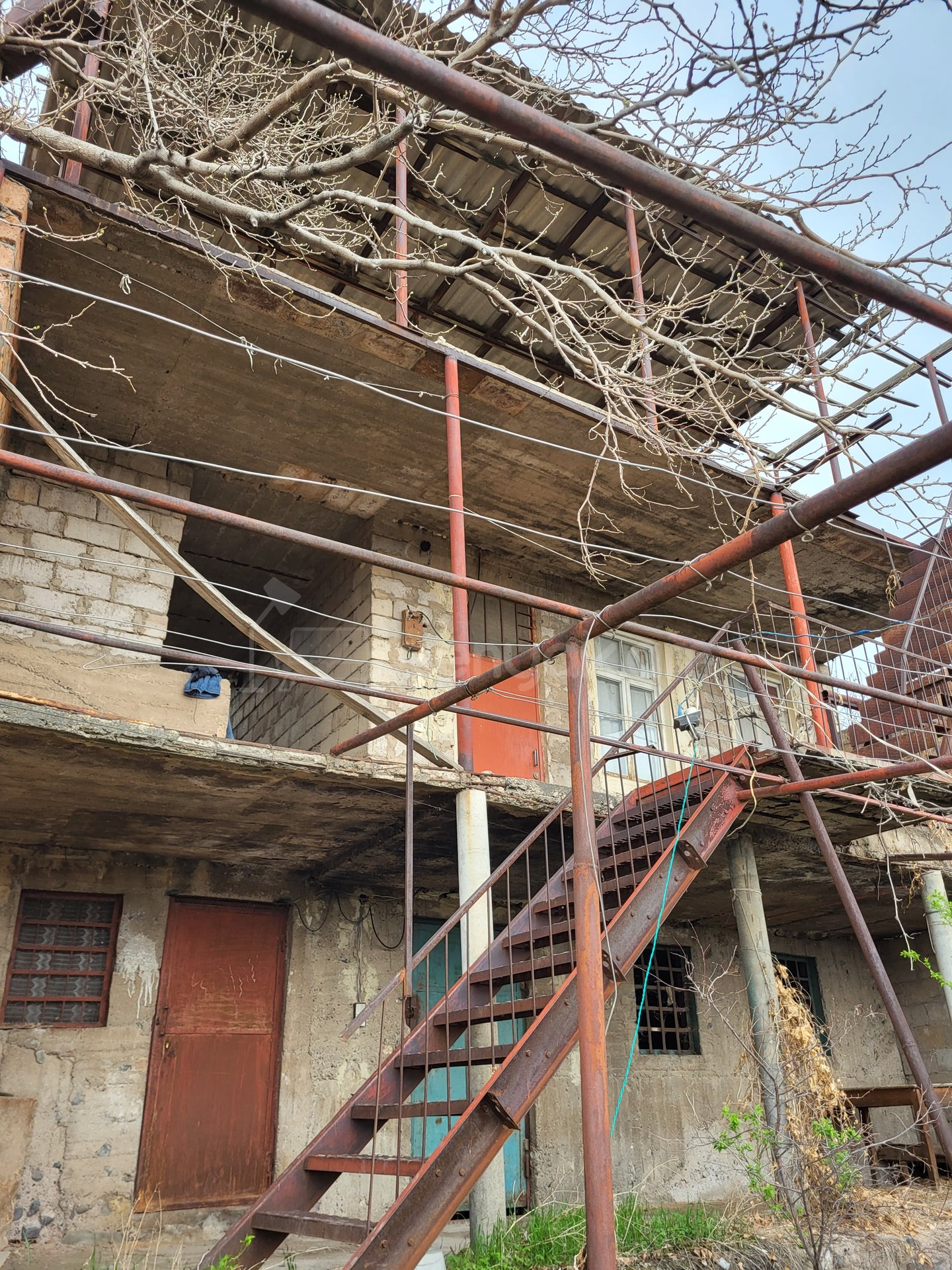 2 Սենյականոց Ամառանոց, 129քմ, Լողավազանով