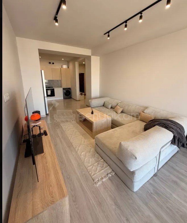 3 Սենյականոց Բնակարան Նորակառույցում, 70քմ, 12/18 հարկ, Կապիտալ Վերանորոգված, Կահավորված