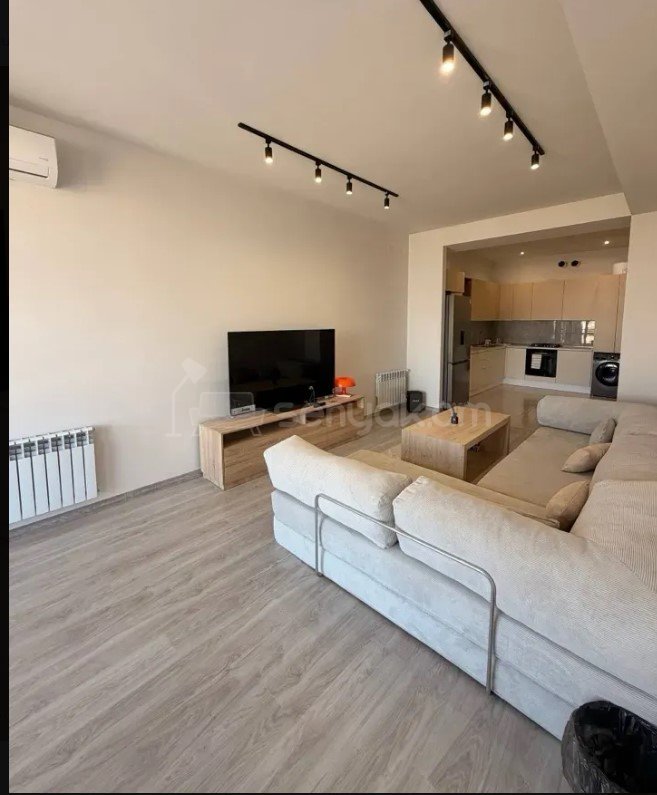 3 Սենյականոց Բնակարան Նորակառույցում, 70քմ, 12/18 հարկ, Կապիտալ Վերանորոգված, Կահավորված