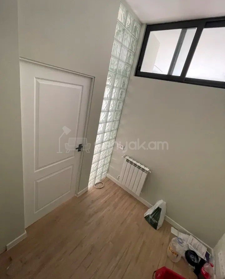 3 Սենյականոց Բնակարան Նորակառույցում, 70քմ, 12/14 հարկ, Կապիտալ Վերանորոգված