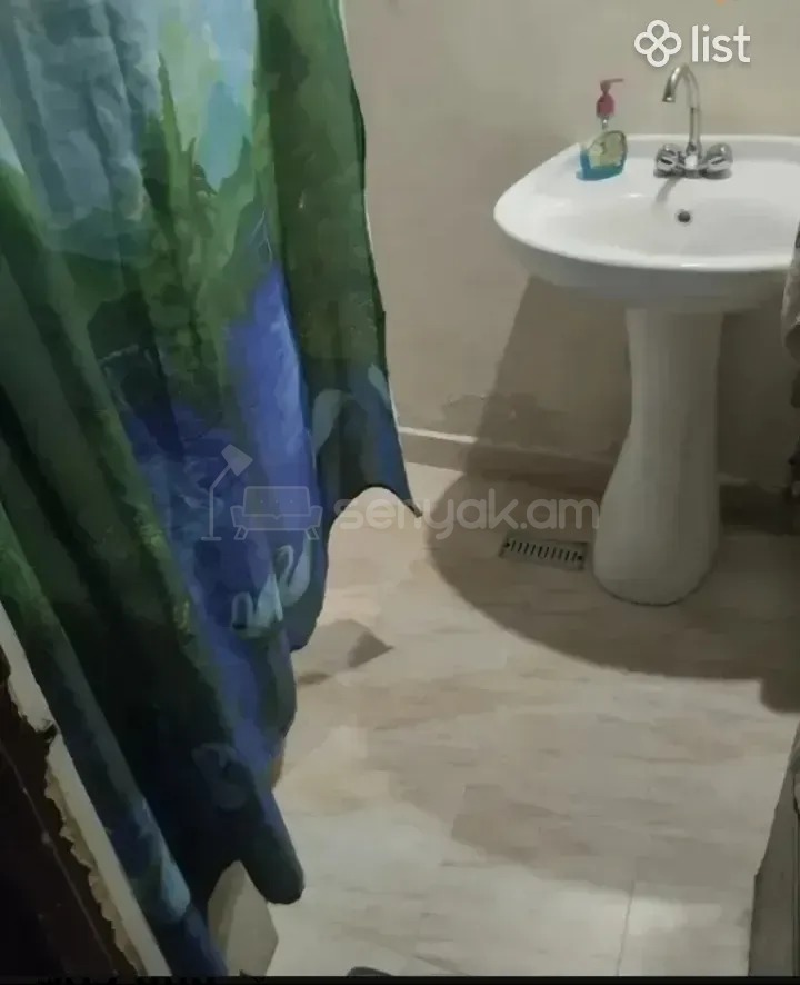 2 Սենյականոց Բնակարան, 60քմ, 5/5 հարկ, Նորմալ Վիճակում