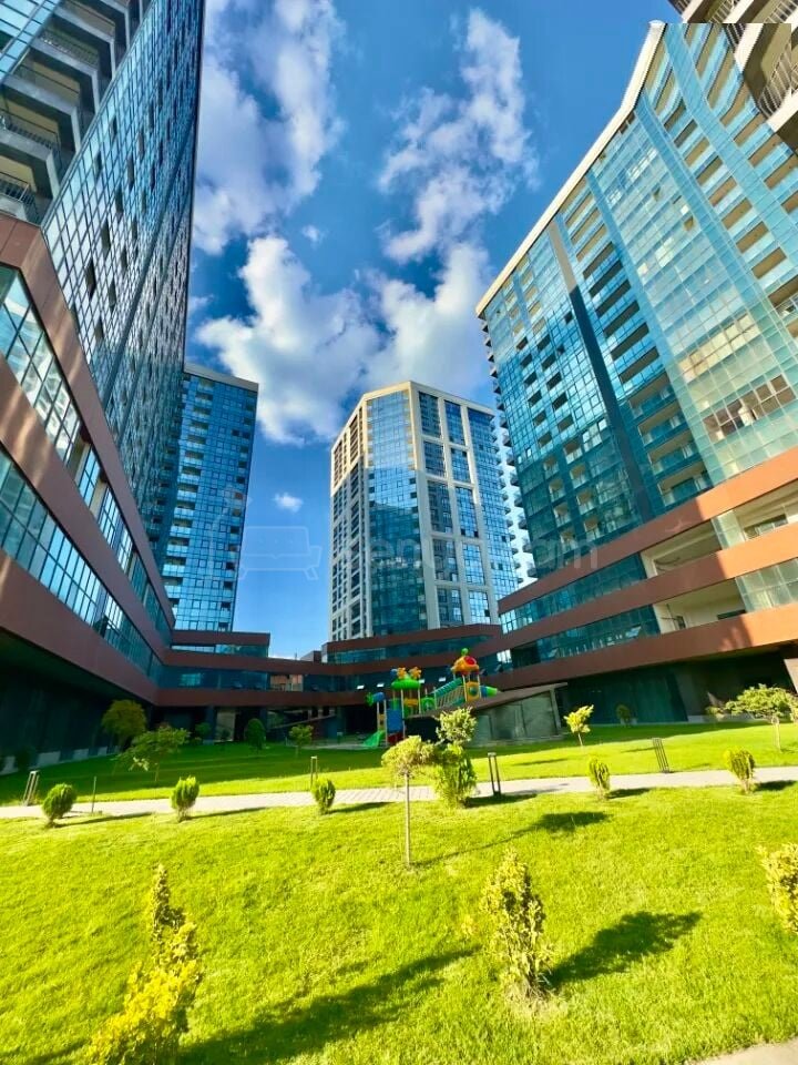 3 Սենյականոց Բնակարան, 71քմ, 8/18 հարկ, Դիզայներական Վերանորոգված