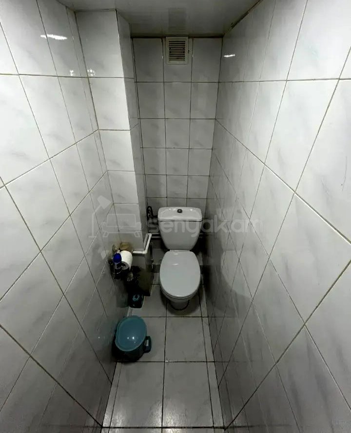 5 Սենյականոց Բնակարան Քարե Շենքում, 100քմ, 4/5 հարկ, Կոսմետիկ Վերանորոգված