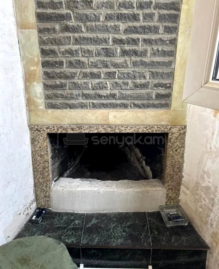 5 Սենյականոց Բնակարան Քարե Շենքում, 100քմ, 4/5 հարկ, Կոսմետիկ Վերանորոգված