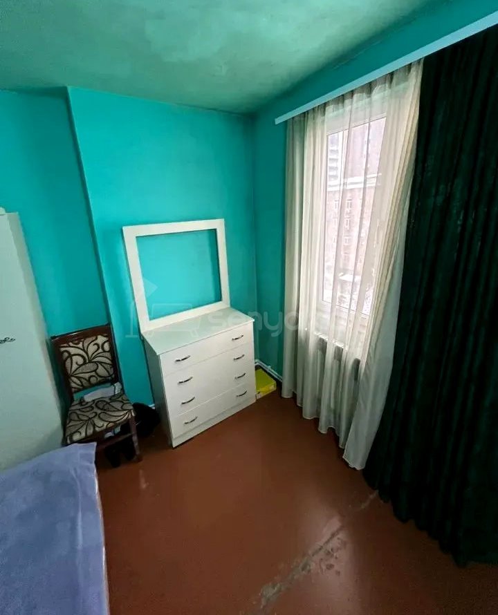 5 Սենյականոց Բնակարան Քարե Շենքում, 100քմ, 4/5 հարկ, Կոսմետիկ Վերանորոգված