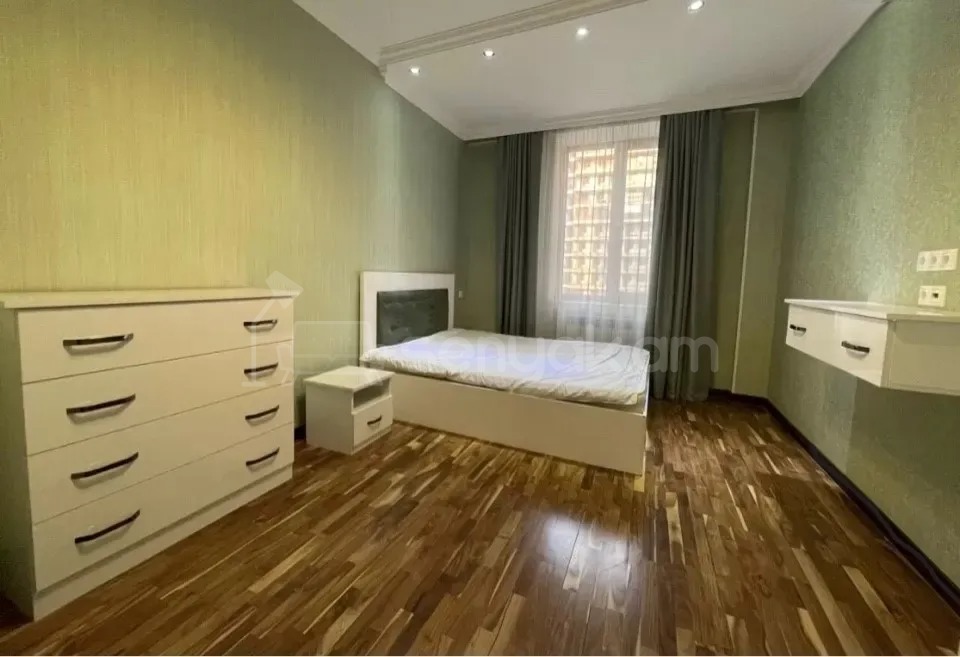 4 Սենյականոց Բնակարան Նորակառույցում, 140քմ, 3/14 հարկ, Դիզայներական Վերանորոգված, Կահավորված, Արևկող