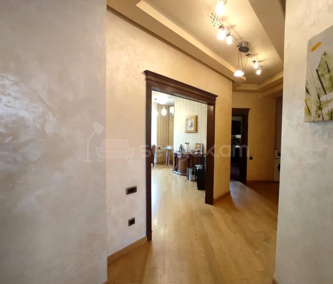 4 Սենյականոց Բնակարան Նորակառույցում, 132քմ, 4/5 հարկ, Դիզայներական Վերանորոգված