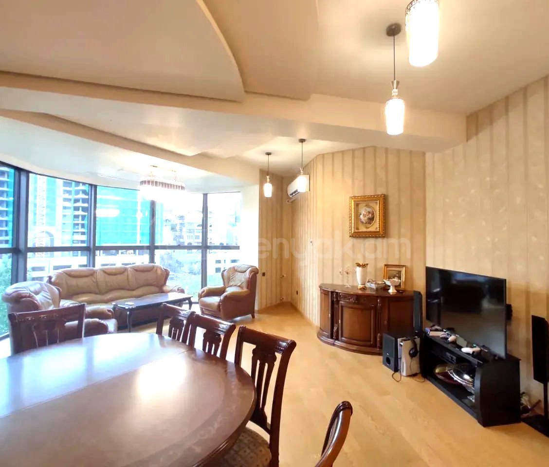 4 Սենյականոց Բնակարան Նորակառույցում, 132քմ, 4/5 հարկ, Դիզայներական Վերանորոգված