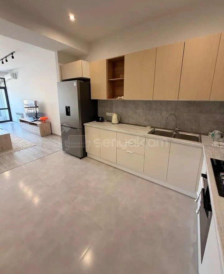 3 Սենյականոց Բնակարան, 71քմ, 12/18 հարկ, Կապիտալ Վերանորոգված, Կահավորված