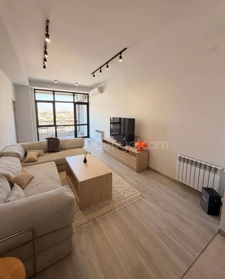 3 Սենյականոց Բնակարան, 71քմ, 12/18 հարկ, Կապիտալ Վերանորոգված, Կահավորված