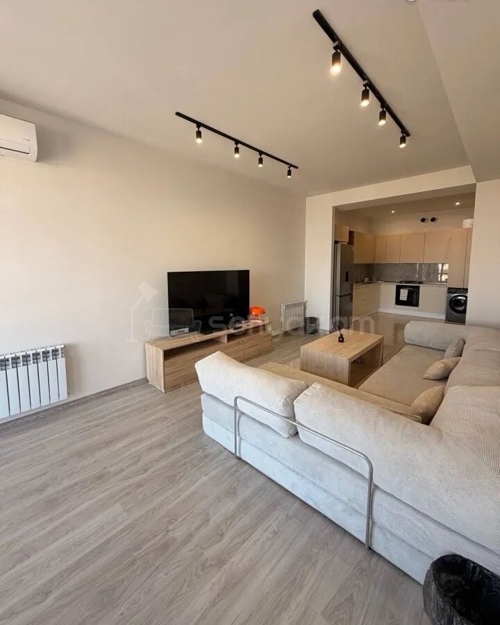 3 Սենյականոց Բնակարան, 71քմ, 12/18 հարկ, Կապիտալ Վերանորոգված, Կահավորված