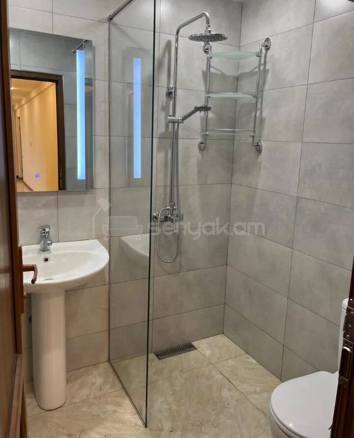 3 Սենյականոց Բնակարան Քարե Շենքում, 60քմ, 1/5 հարկ, Կապիտալ Վերանորոգված, Կահավորված