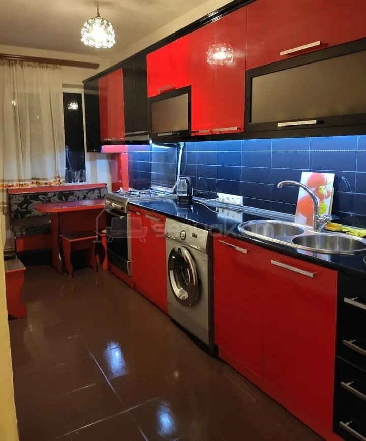 3 Սենյականոց Բնակարան, 78քմ, 7/9 հարկ, Կապիտալ Վերանորոգված, Կահավորված