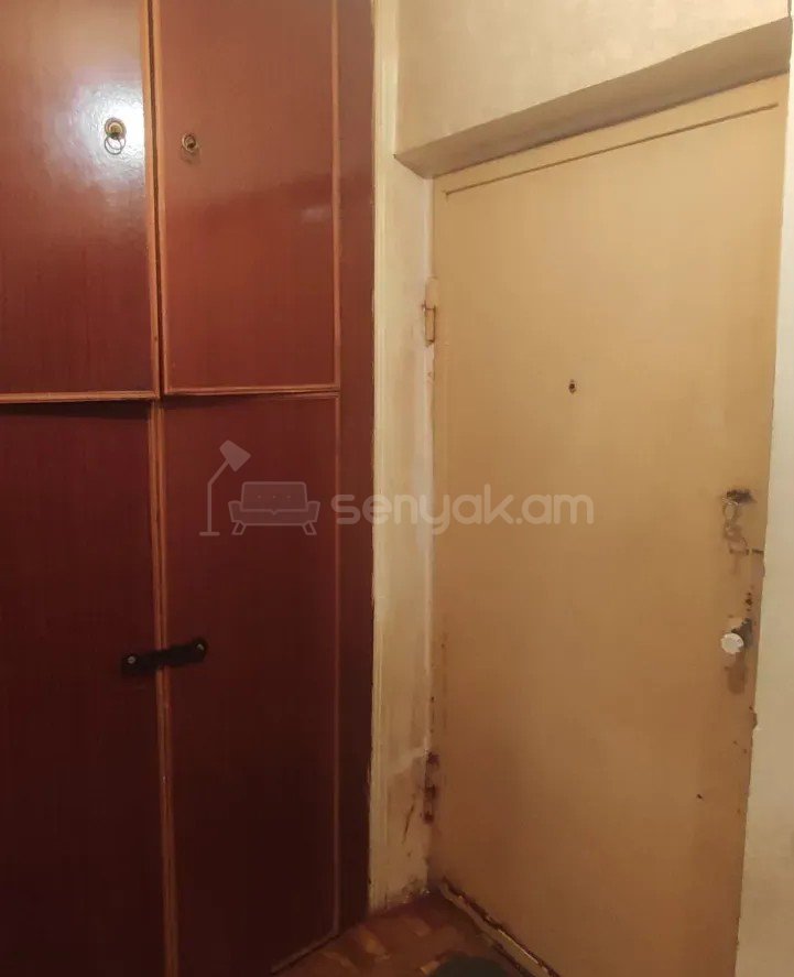 1 Սենյականոց Բնակարան, 33քմ, 3/5 հարկ, Կոսմետիկ Վերանորոգված