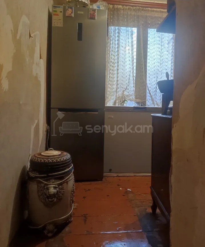 1 Սենյականոց Բնակարան, 33քմ, 3/5 հարկ, Կոսմետիկ Վերանորոգված