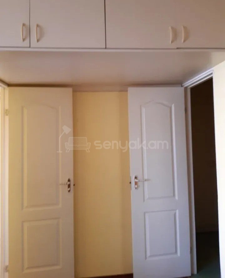 1 Սենյականոց Բնակարան, 32քմ, 2/3 հարկ, Կոսմետիկ Վերանորոգված