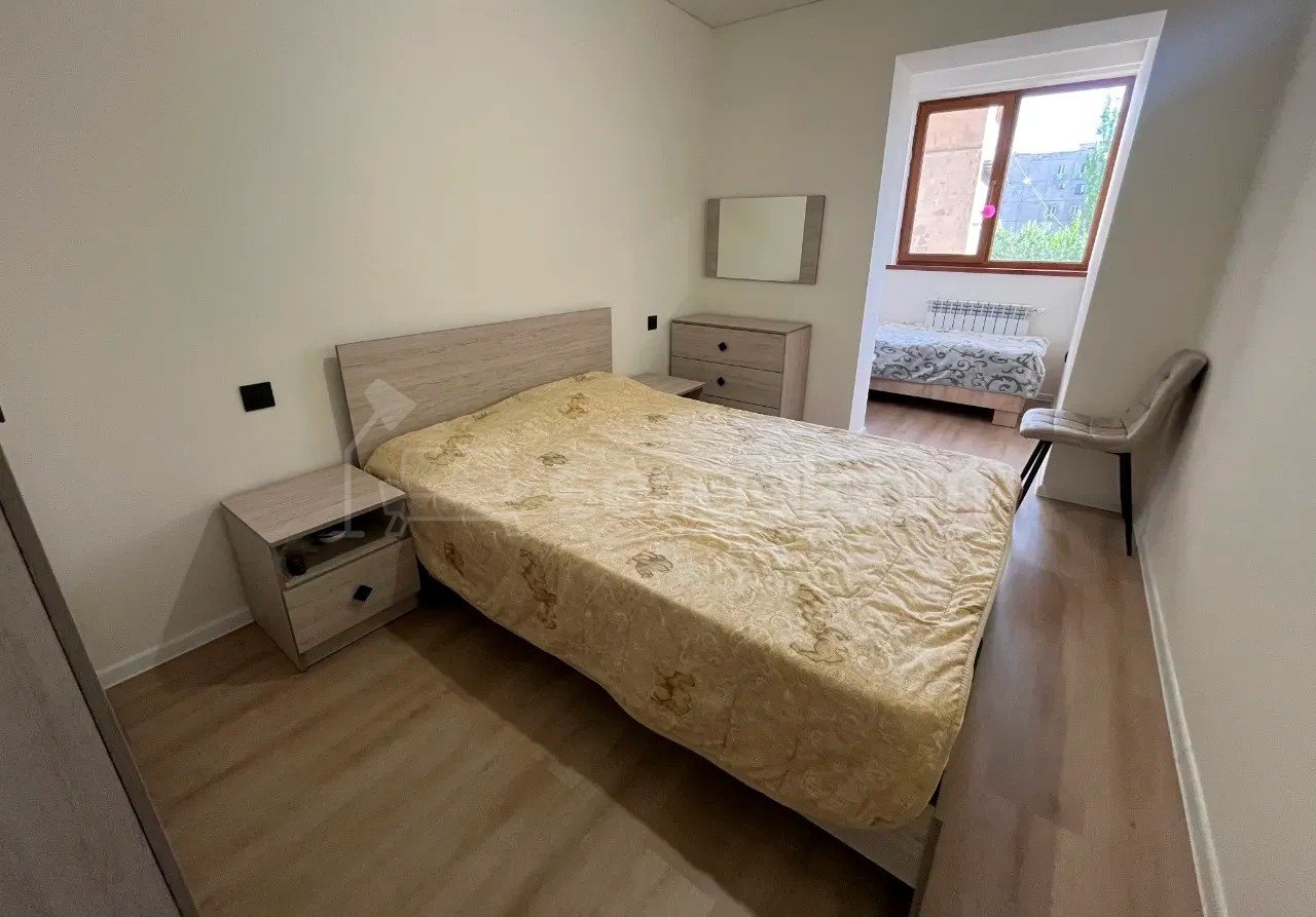 2 Սենյականոց Բնակարան, 42քմ, 5/9 հարկ, Կապիտալ Վերանորոգված