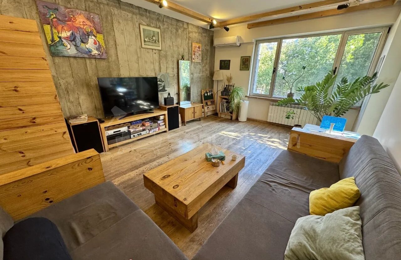 2 Սենյականոց Բնակարան Քարե Շենքում, 56քմ, 3/6 հարկ, Դիզայներական Վերանորոգված