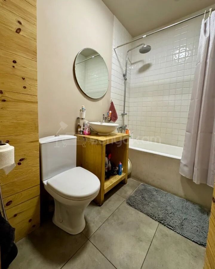 2 Սենյականոց Բնակարան Քարե Շենքում, 56քմ, 3/6 հարկ, Դիզայներական Վերանորոգված