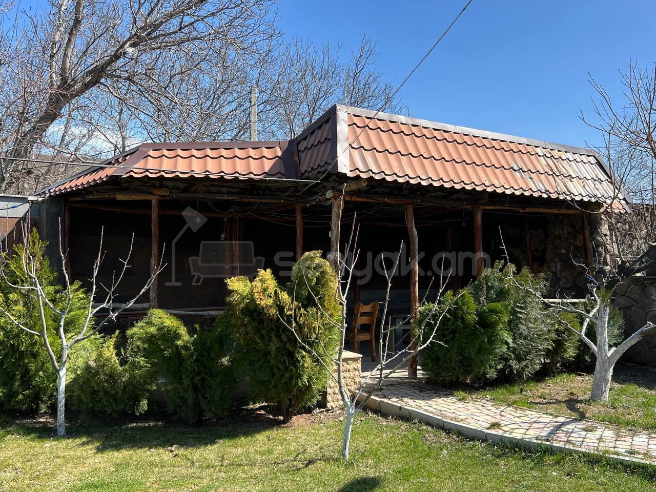 3 Սենյականոց Ամառանոց, 200քմ