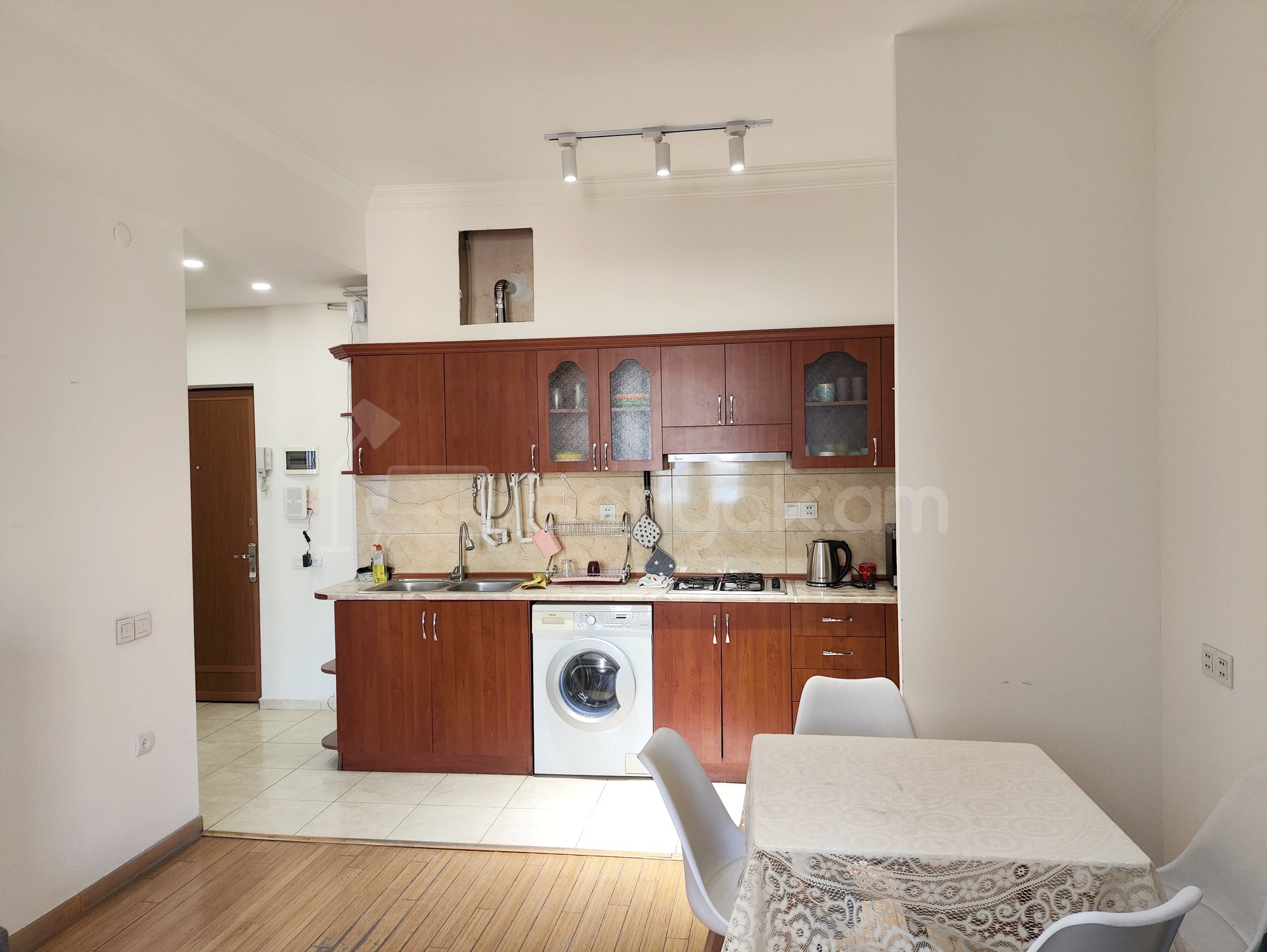 2 Սենյականոց Բնակարան, 56քմ, 8/14 հարկ, Կապիտալ Վերանորոգված