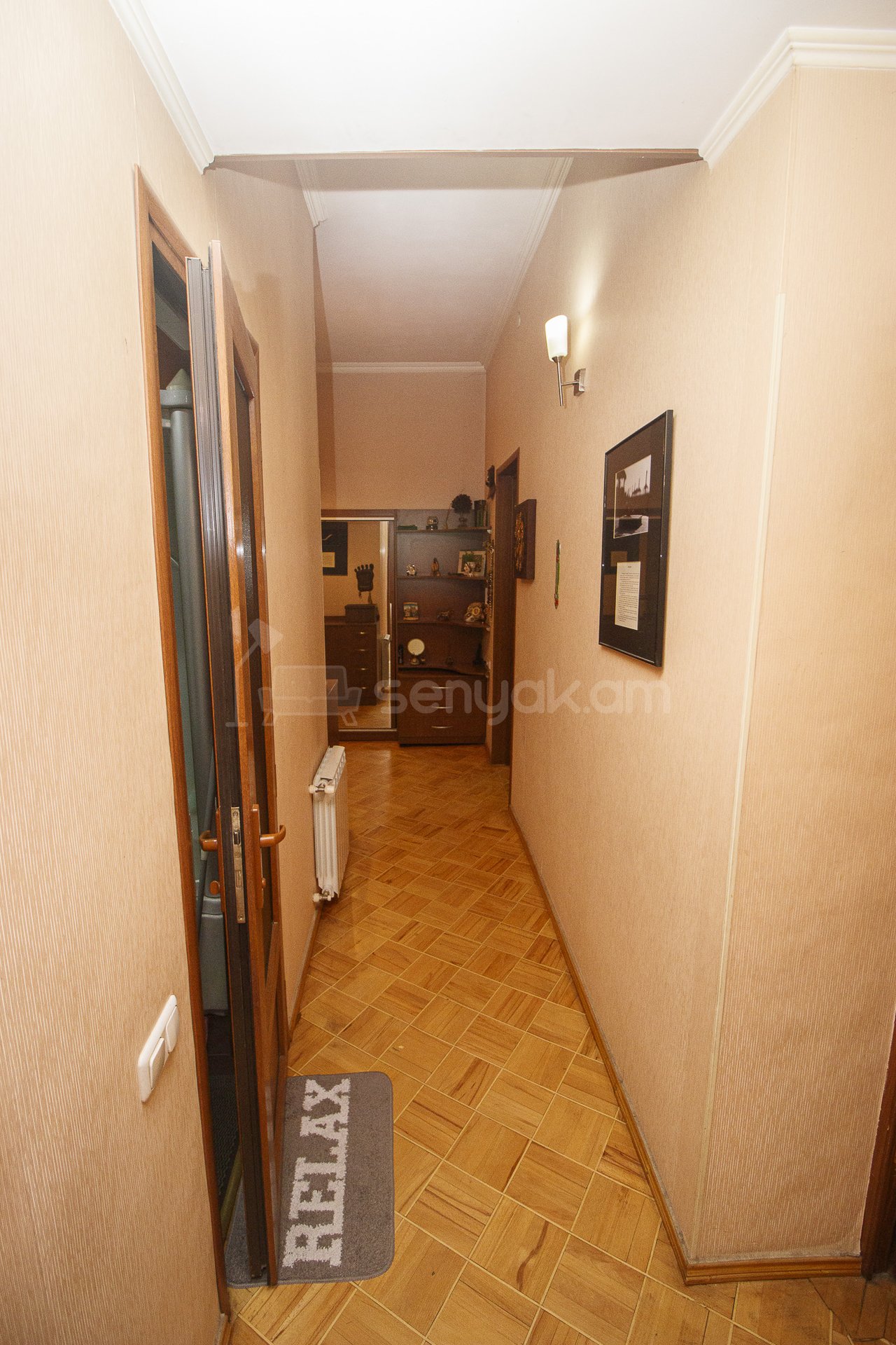 2 Սենյականոց Բնակարան Քարե Շենքում, 60քմ, 2/4 հարկ, Կապիտալ Վերանորոգված