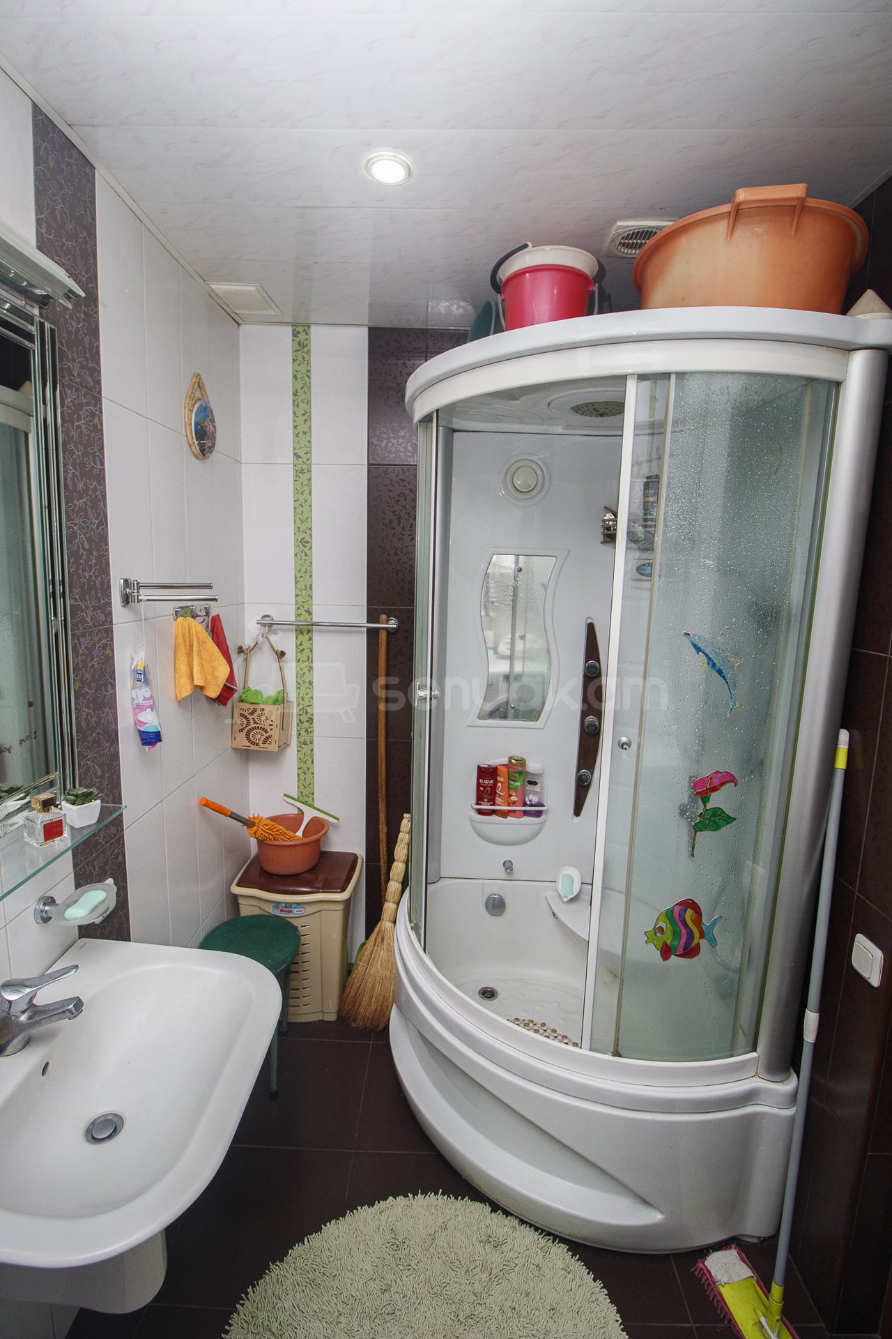 2 Սենյականոց Բնակարան Քարե Շենքում, 60քմ, 2/4 հարկ, Կապիտալ Վերանորոգված