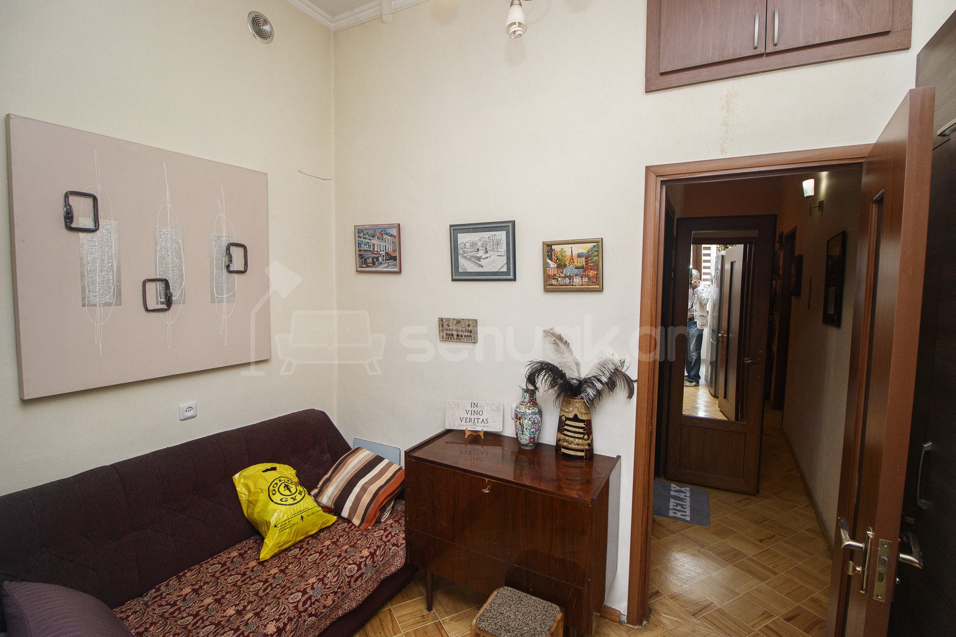 2 Սենյականոց Բնակարան Քարե Շենքում, 60քմ, 2/4 հարկ, Կապիտալ Վերանորոգված