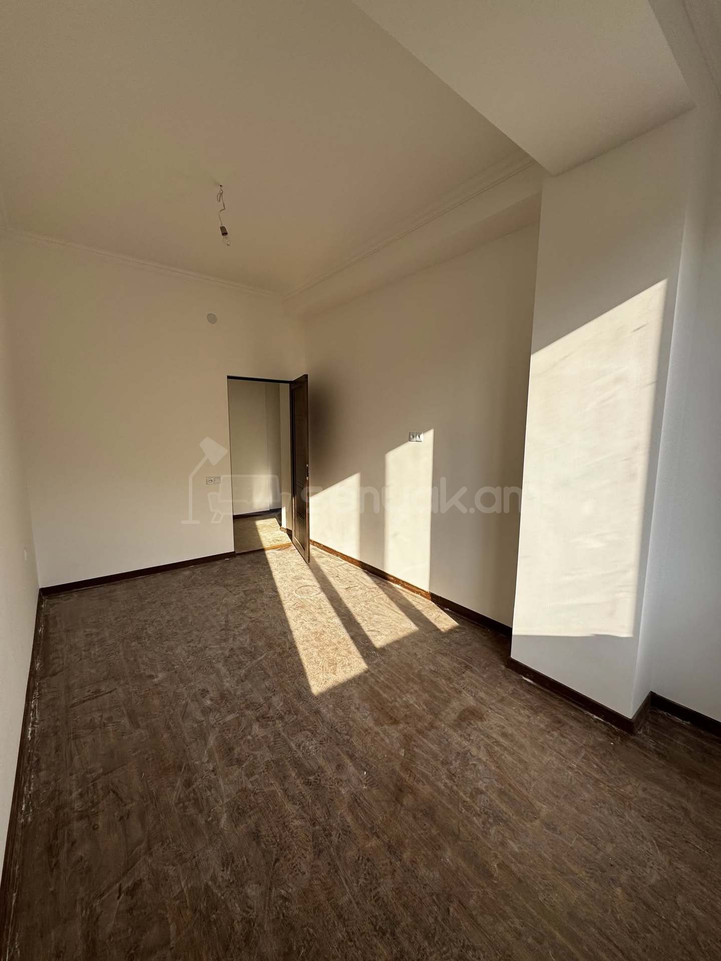 3 Սենյականոց Բնակարան Նորակառույցում, 74քմ, 3/8 հարկ, Կապիտալ Վերանորոգված