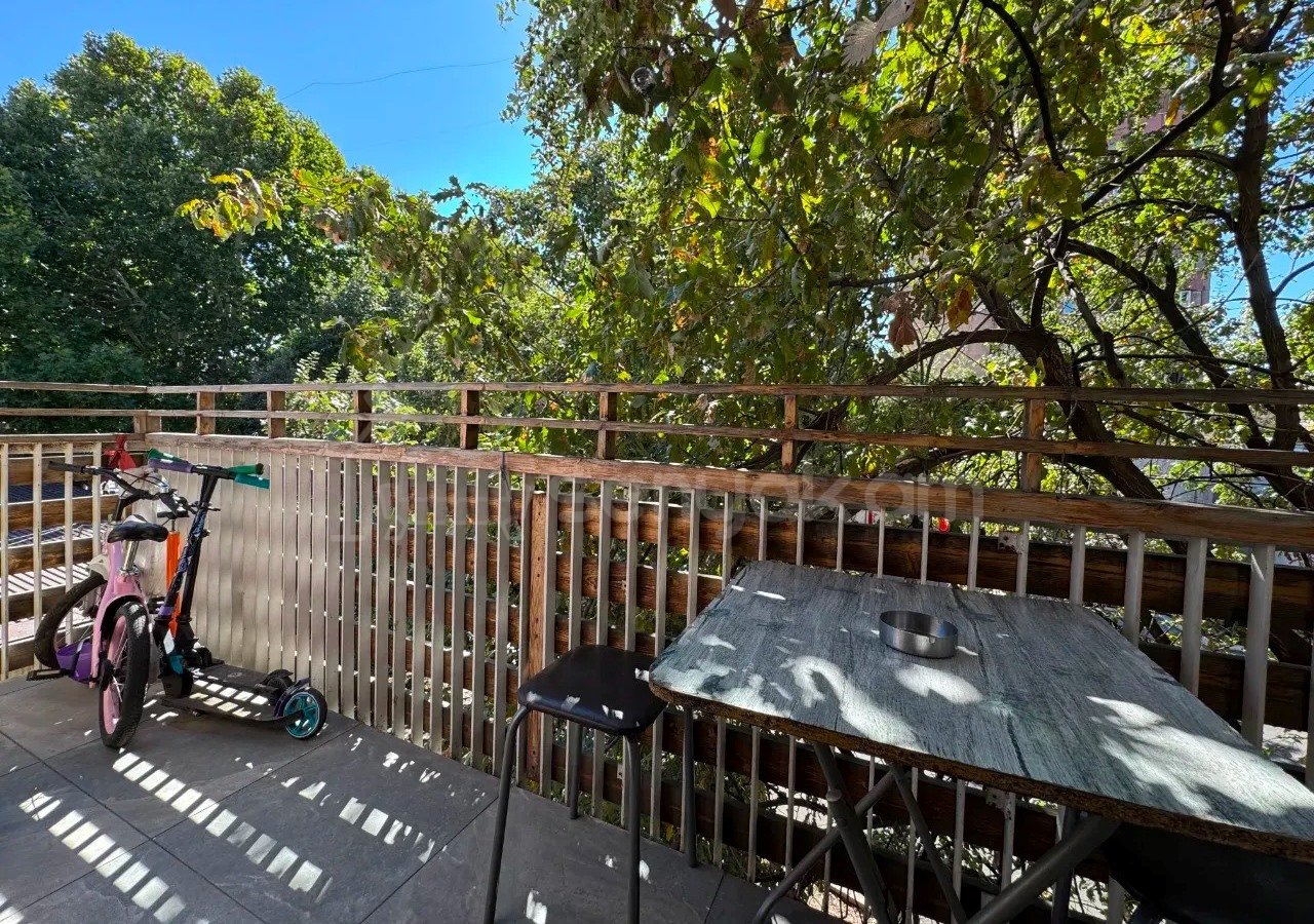 2 Սենյականոց Բնակարան Քարե Շենքում, 60քմ, 3/6 հարկ, Դիզայներական Վերանորոգված