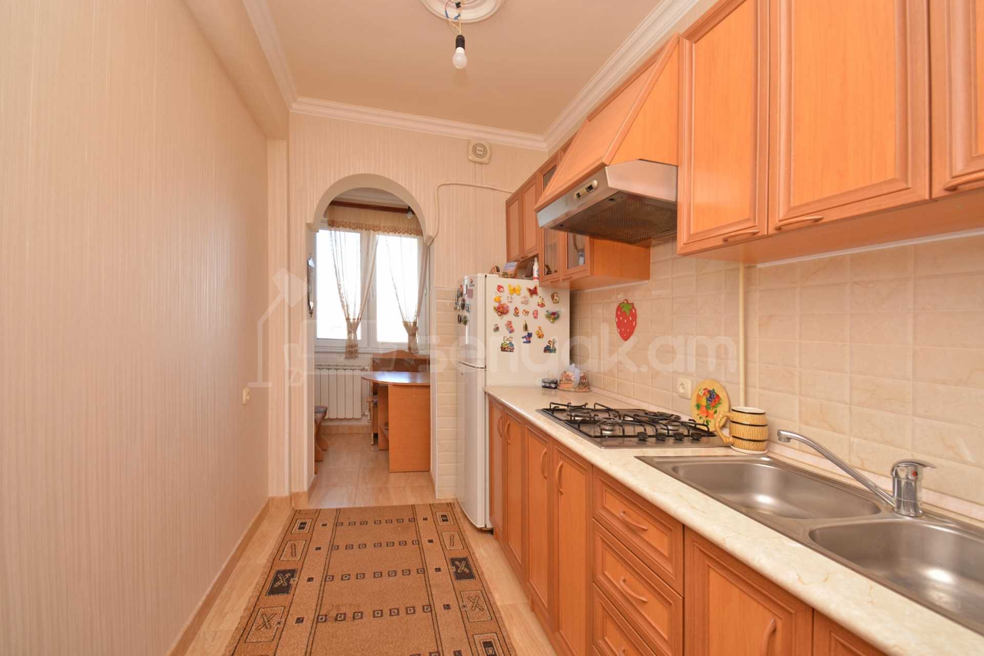 2 Սենյականոց Բնակարան, 60քմ, 4/9 հարկ, Կապիտալ Վերանորոգված