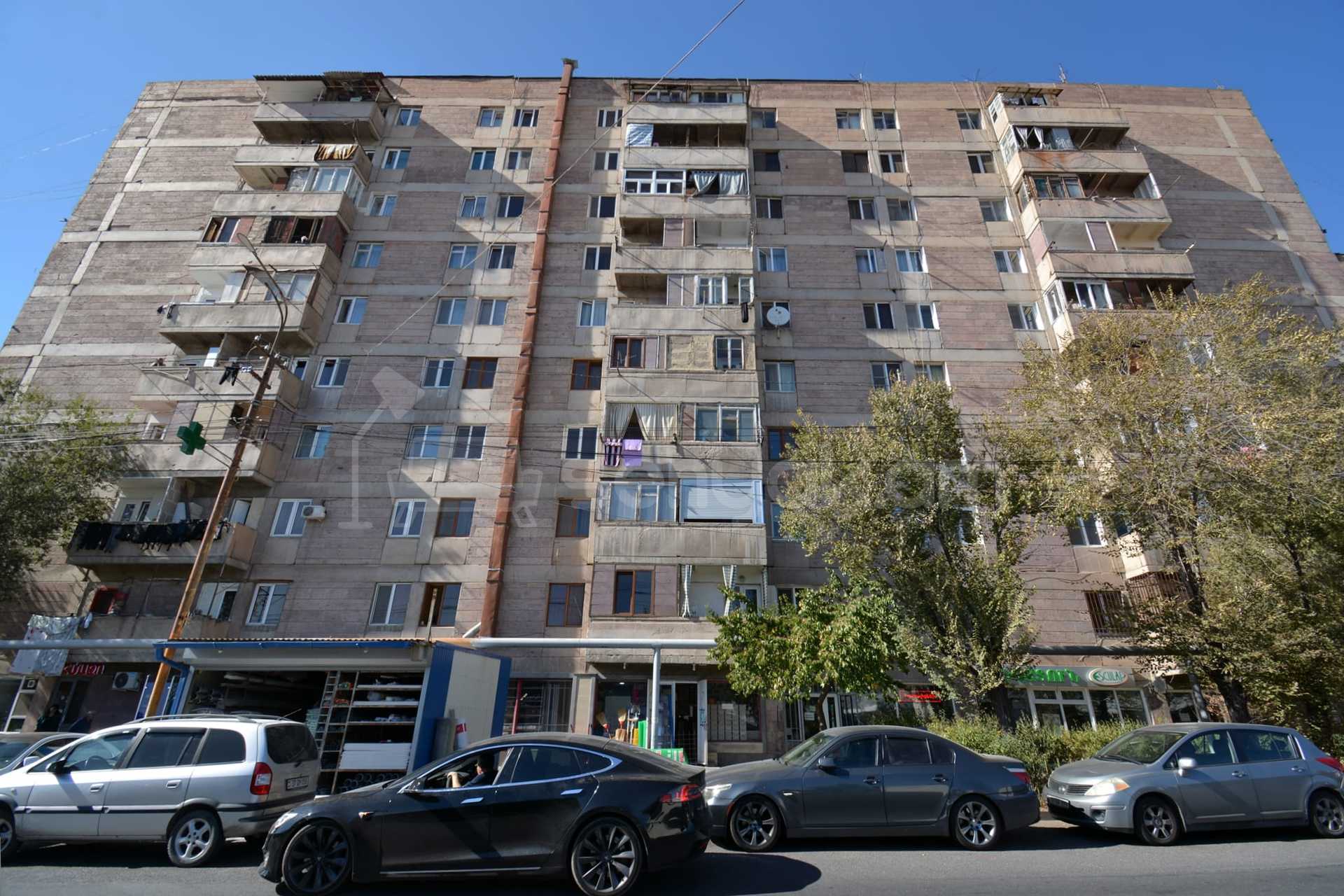 2 Սենյականոց Բնակարան, 60քմ, 4/9 հարկ, Կապիտալ Վերանորոգված