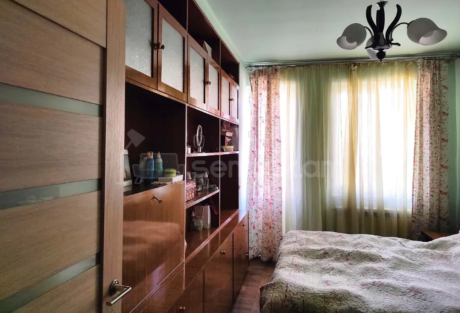 3 Սենյականոց Բնակարան Քարե Շենքում, 67քմ, 5/5 հարկ, Կապիտալ Վերանորոգված