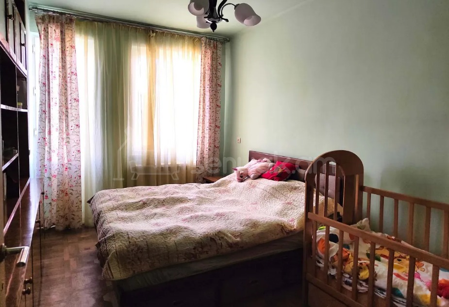 3 Սենյականոց Բնակարան Քարե Շենքում, 67քմ, 5/5 հարկ, Կապիտալ Վերանորոգված