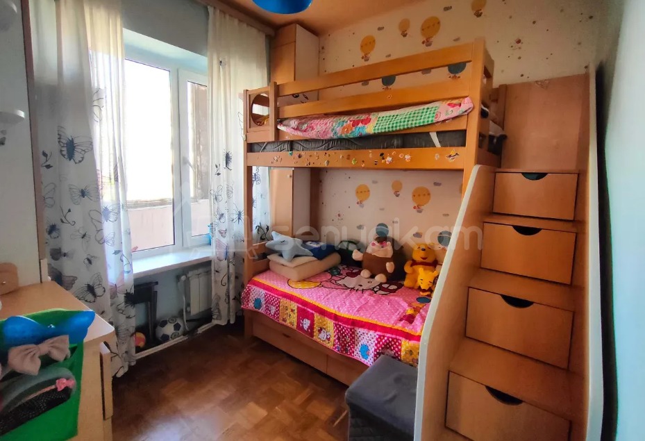 3 Սենյականոց Բնակարան Քարե Շենքում, 67քմ, 5/5 հարկ, Կապիտալ Վերանորոգված