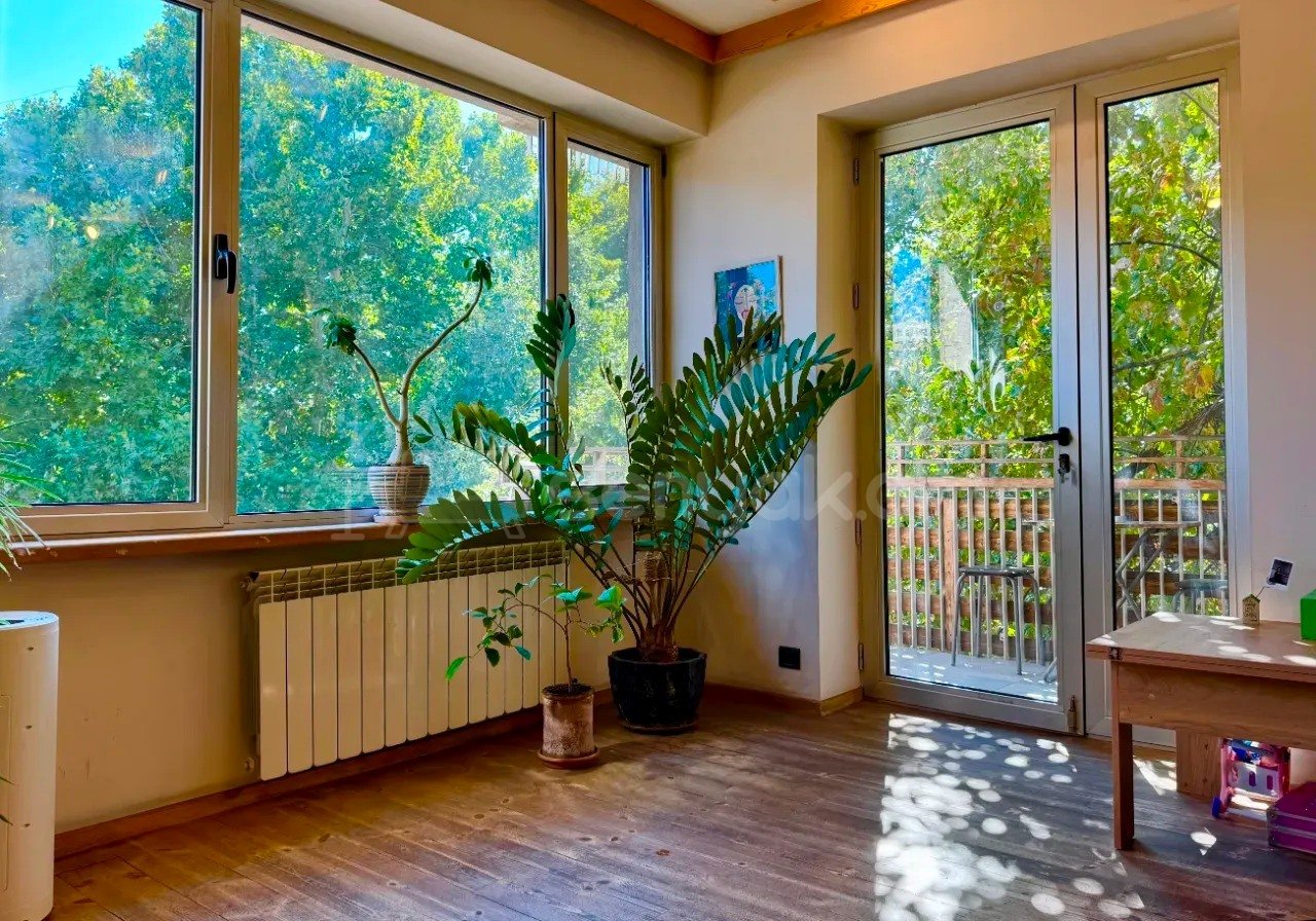 2 Սենյականոց Բնակարան Քարե Շենքում, 60քմ, 3/6 հարկ, Կապիտալ Վերանորոգված