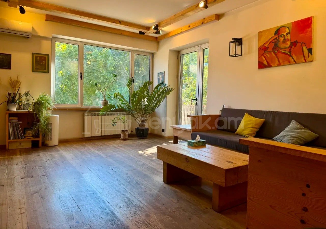 2 Սենյականոց Բնակարան Քարե Շենքում, 60քմ, 3/6 հարկ, Կապիտալ Վերանորոգված