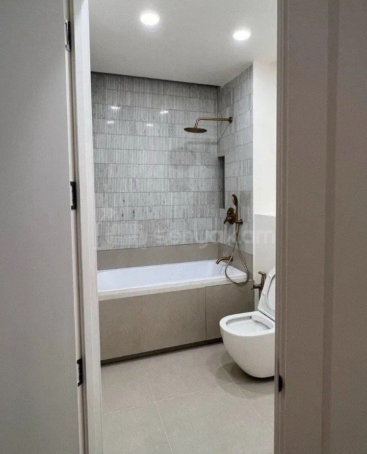 3 Սենյականոց Բնակարան Նորակառույցում, 93քմ, 12/15 հարկ, Կապիտալ Վերանորոգված