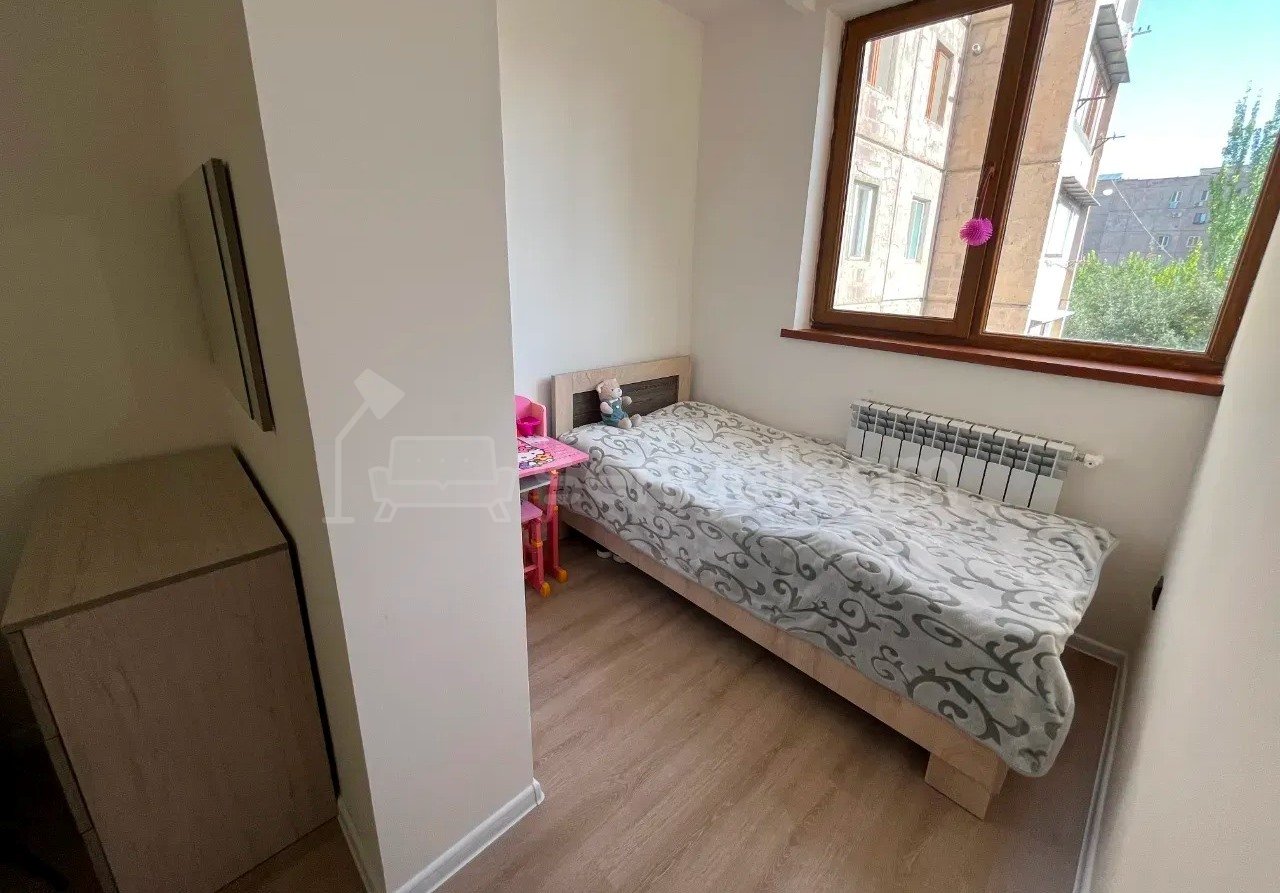 2 Սենյականոց Բնակարան, 42քմ, 5/9 հարկ, Կապիտալ Վերանորոգված