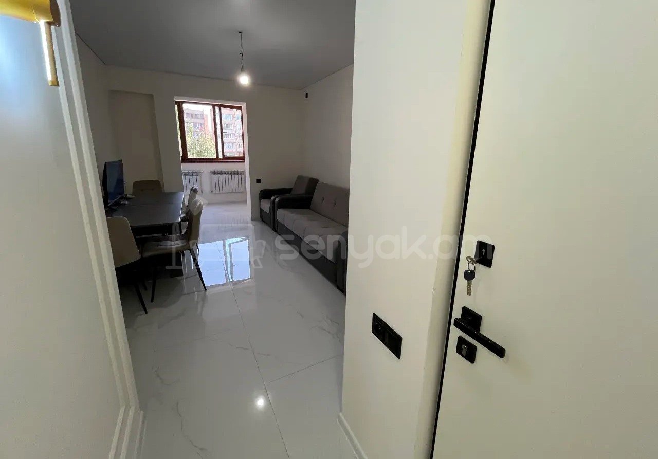 2 Սենյականոց Բնակարան, 42քմ, 5/9 հարկ, Կապիտալ Վերանորոգված