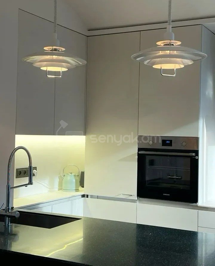 3 Սենյականոց Բնակարան Նորակառույցում, 93քմ, 12/15 հարկ, Կապիտալ Վերանորոգված