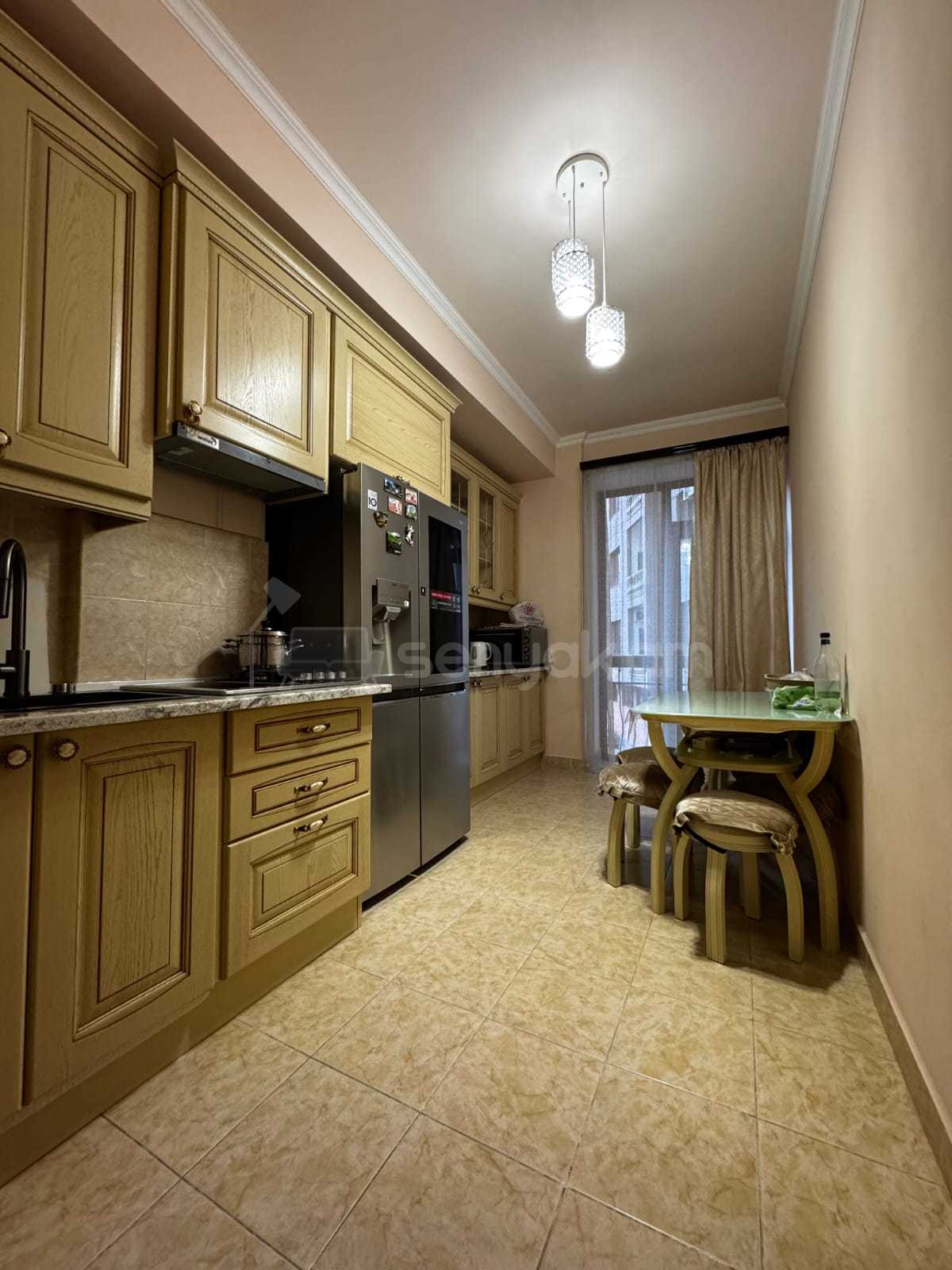 3 Սենյականոց Բնակարան Նորակառույցում, 90քմ, 2/8 հարկ, Կապիտալ Վերանորոգված