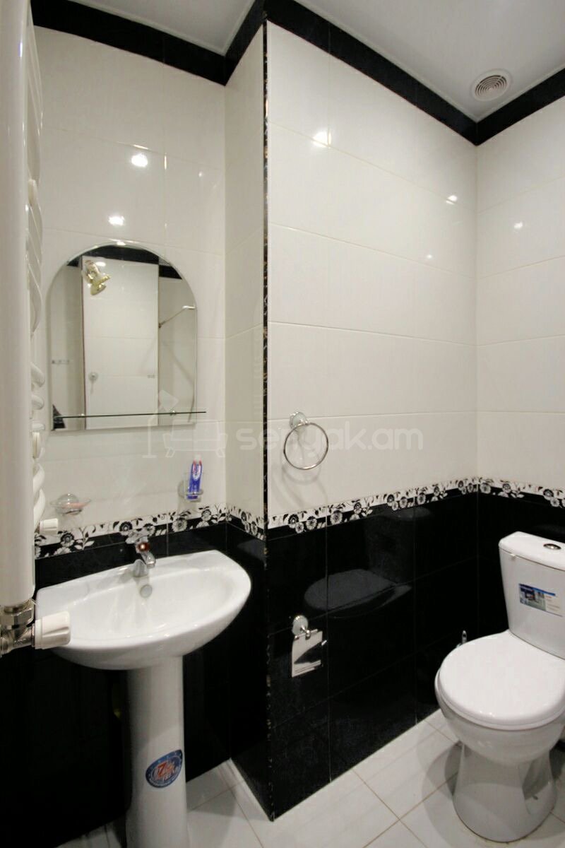 2 Սենյականոց Բնակարան Նորակառույցում, 60քմ, 11/15 հարկ, Կապիտալ Վերանորոգված