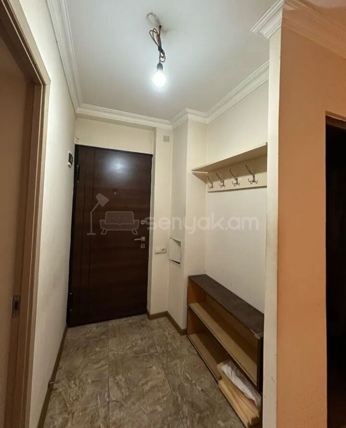 3 Սենյականոց Բնակարան Քարե Շենքում, 70քմ, 2/5 հարկ, Կապիտալ Վերանորոգված, Կահավորված